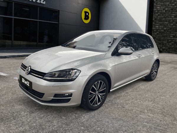 Volkswagen Golf VII, berline voiture d'occasion